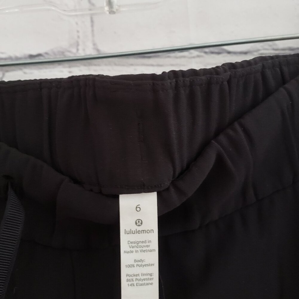 Lululemon On The Fly Wide Leg Pant - Picture 9 of 10